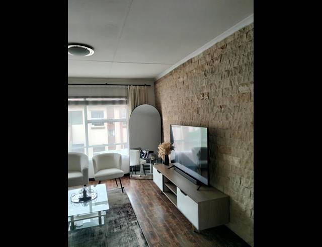 2 BEDROOM TOWNHOUSE FOR SALE IN NORKEM PARK